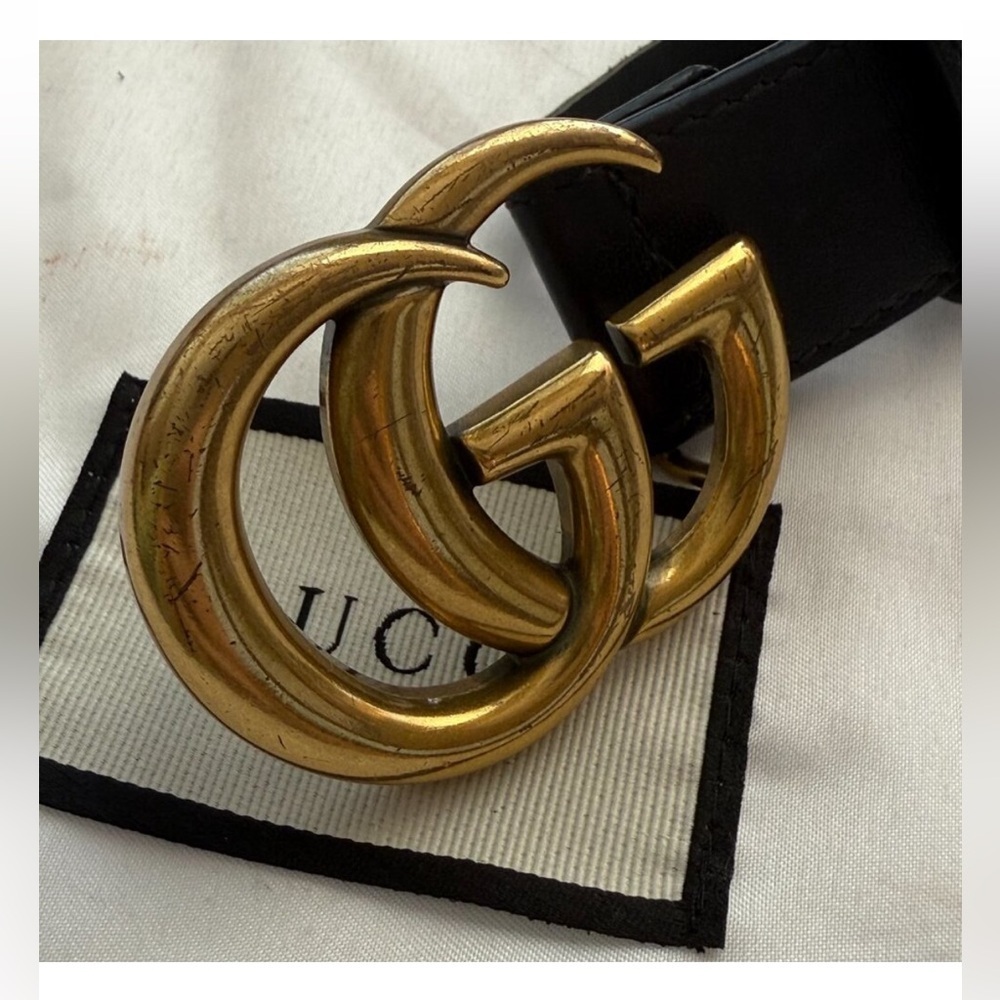 Gucci Black Leather Belt with Antiqued Gold Double G Buckle